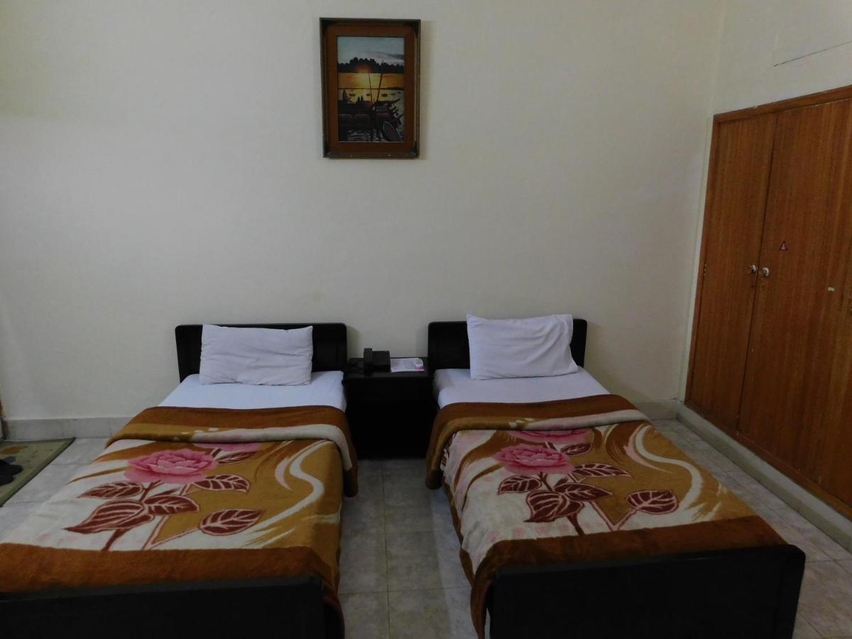 The City Lodge Исламабад Экстерьер фото